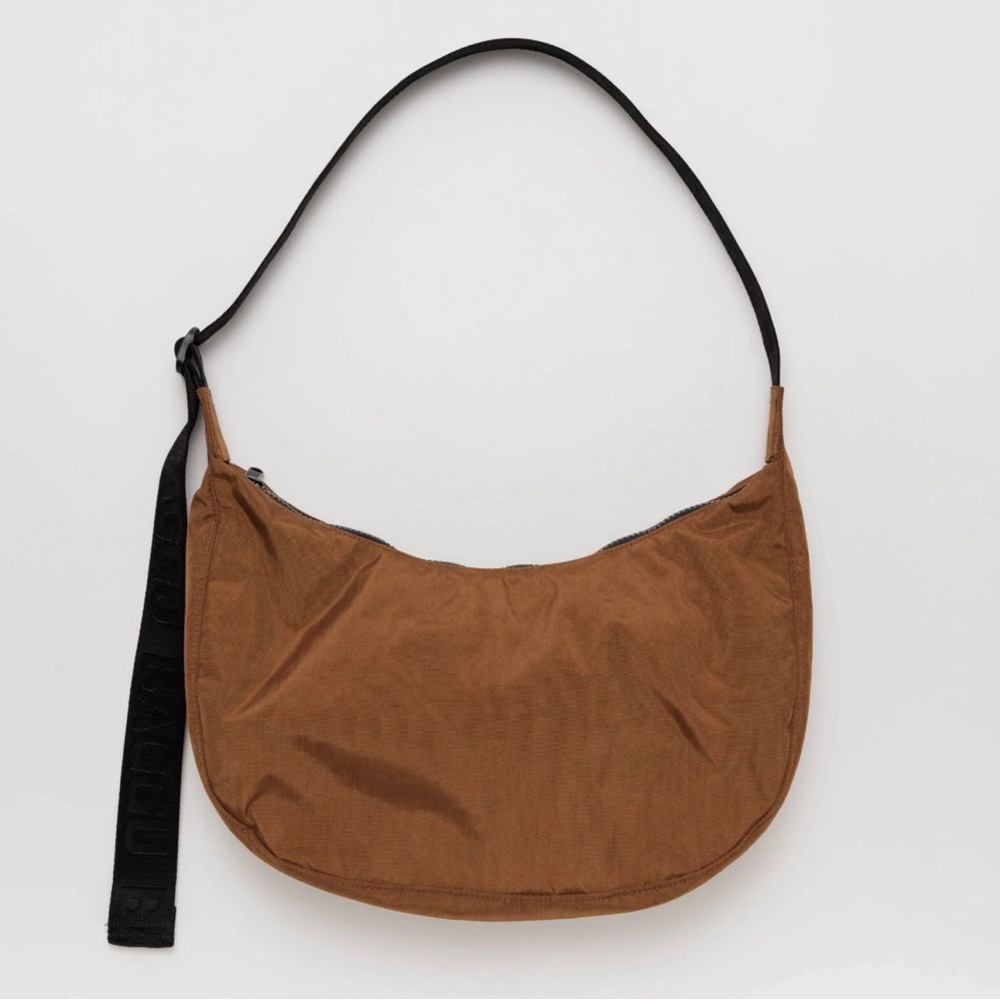 Baggu Medium Crescent Bag in Brown